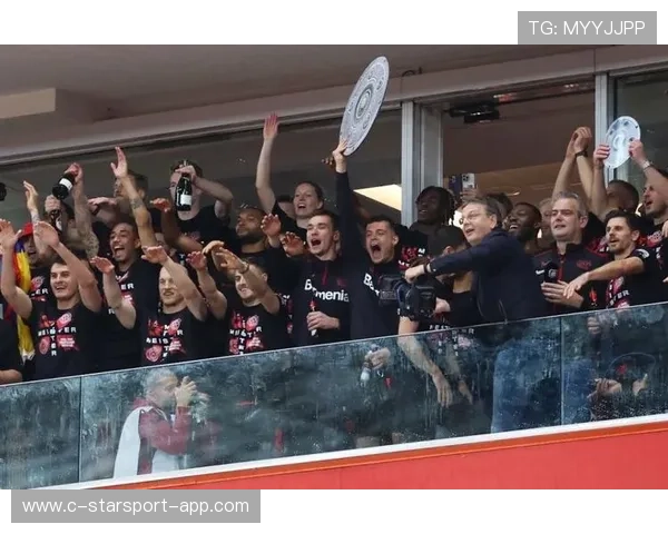 训练场战术板被偷拍，战术泄露引发赛前震荡