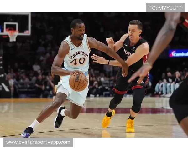 马刺把鹈鹕打回倒数第一！西部最惨队诞生，马刺vs鹈鹕视频直播